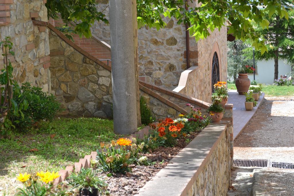 Agriturismo La Ghiraia Санта Луче Екстериор снимка