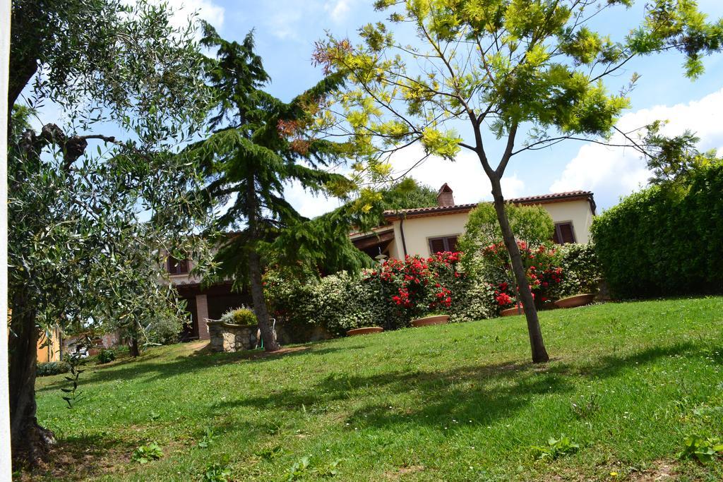 Agriturismo La Ghiraia Санта Луче Екстериор снимка
