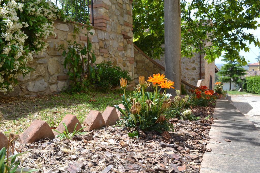 Agriturismo La Ghiraia Санта Луче Екстериор снимка